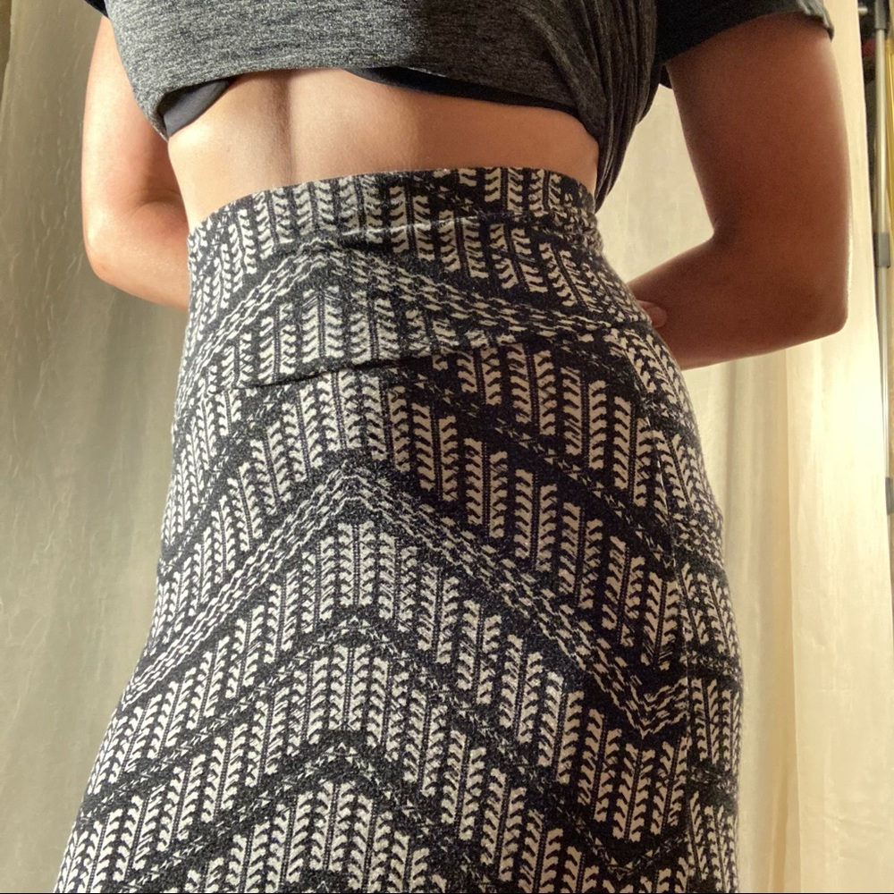 Black and White Comfy Tribal Print Maxi Skirt